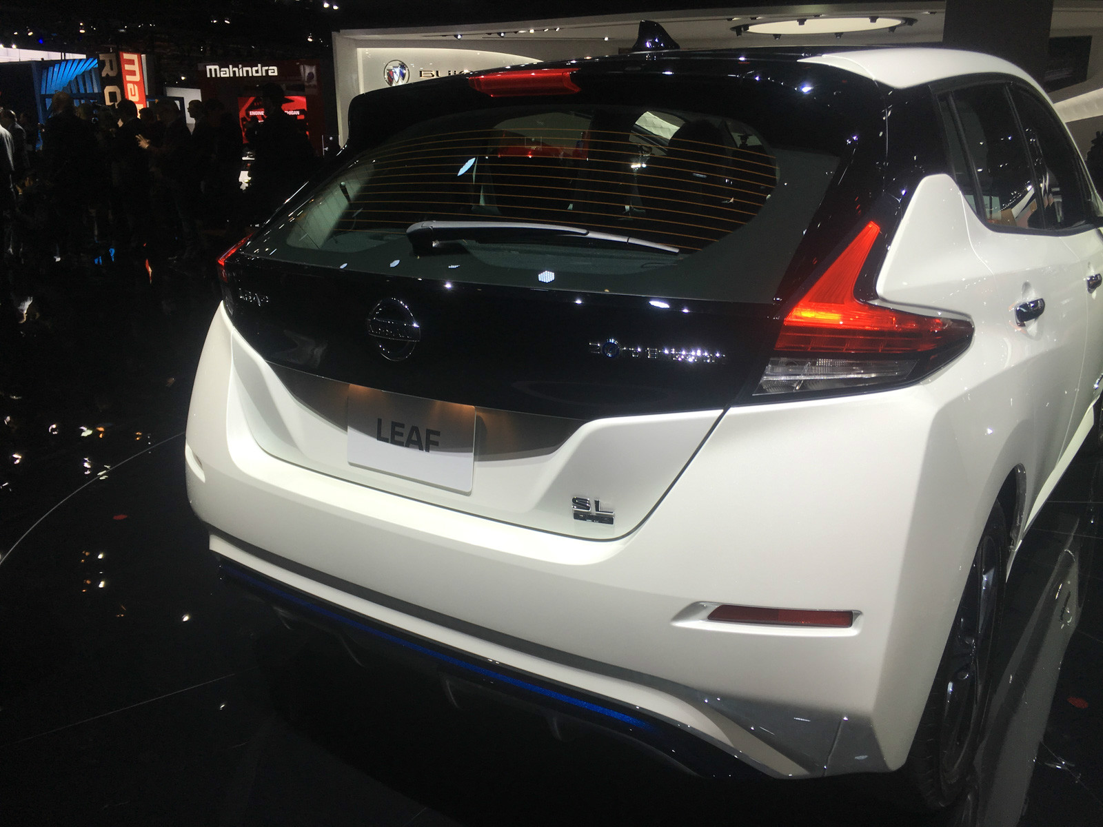 聆風(fēng)Leaf車展高清大圖