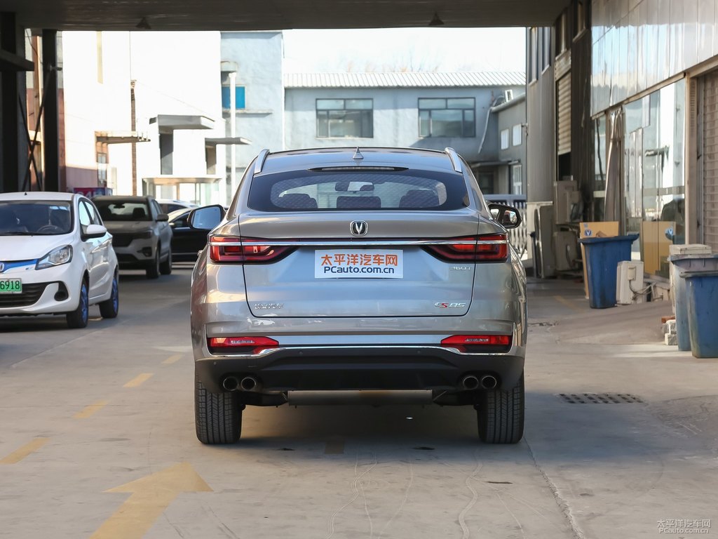長(zhǎng)安CS85 COUPE整車外觀外觀圖片