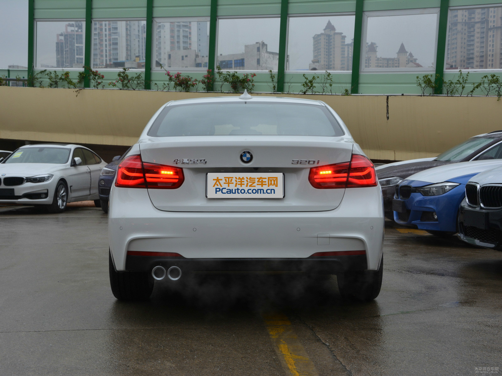 寶馬3系外觀高清大圖