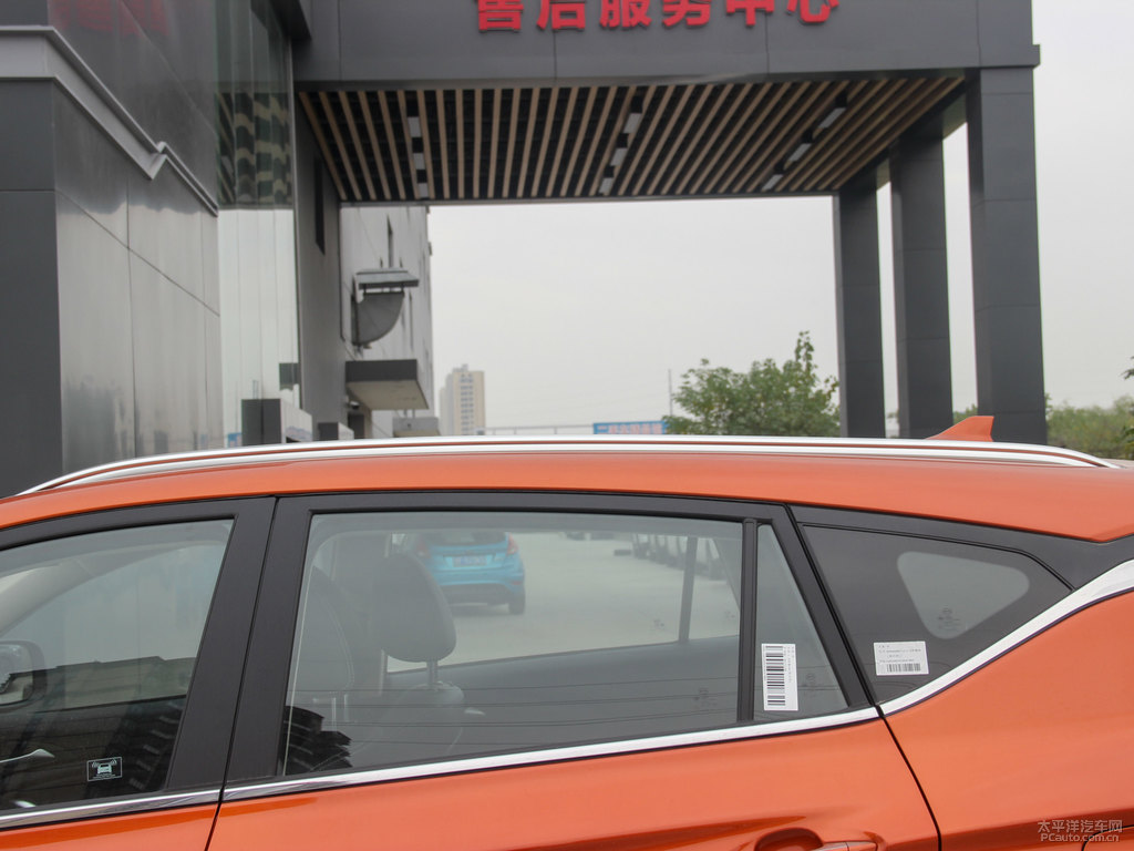 樂活橙宋車身外觀圖片
