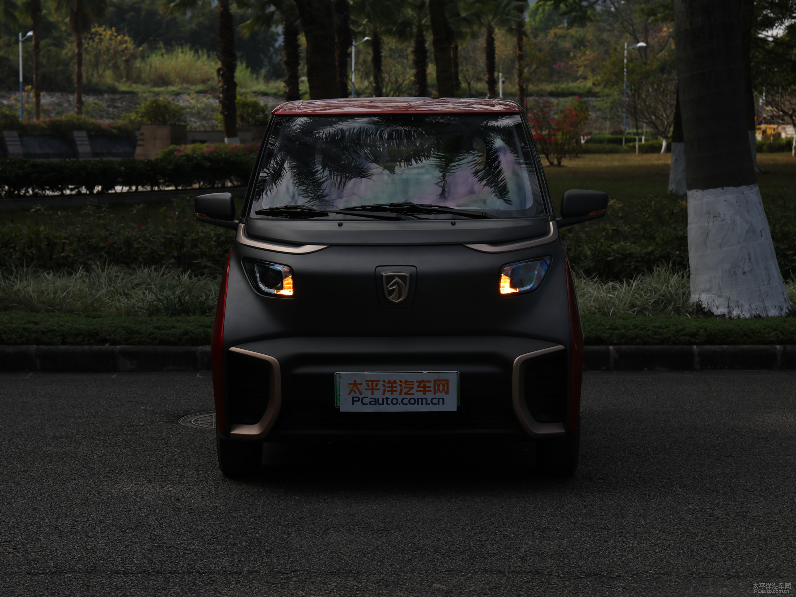 寶駿E200外觀高清大圖