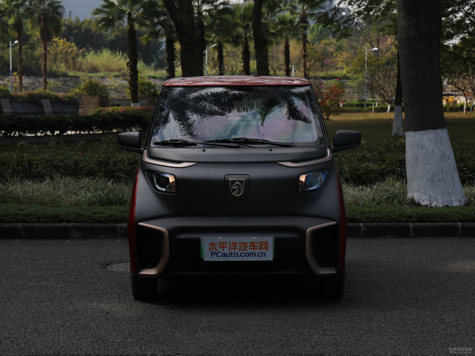 寶駿E200外觀高清大圖