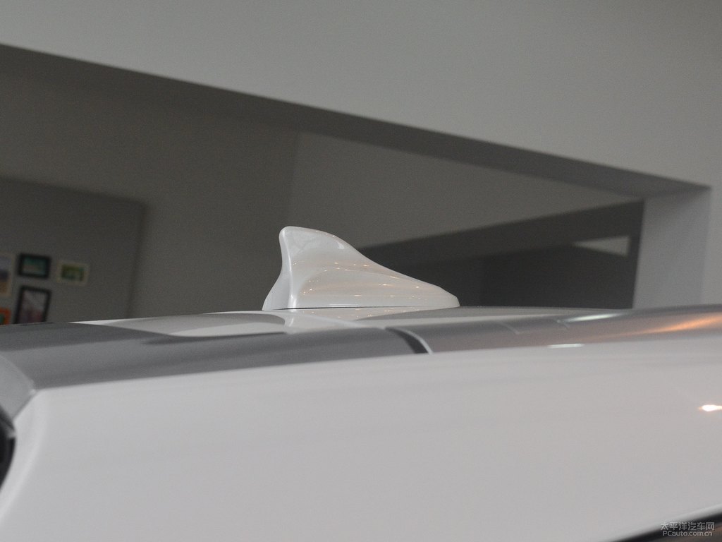 銀河白哈弗F7車身外觀圖片