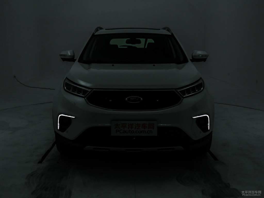 珠光白領(lǐng)界車頭外觀圖片