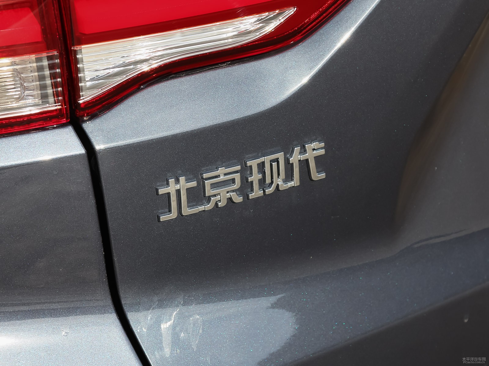 北京現(xiàn)代ix35外觀高清大圖