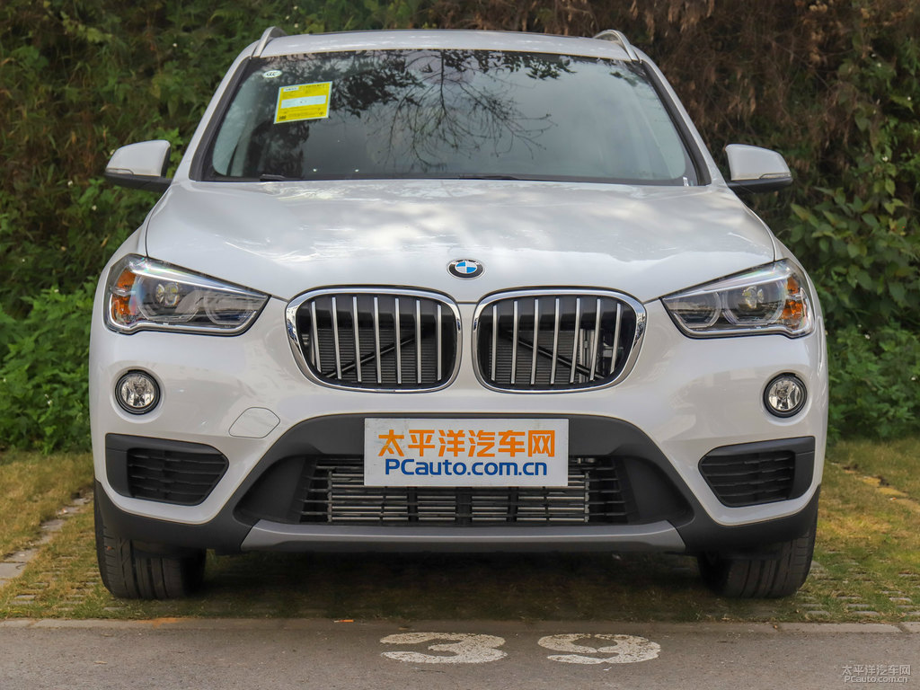 開士米銀寶馬X1車頭外觀圖片