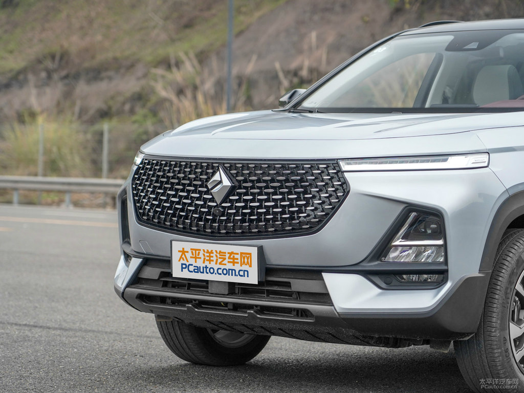 星暉銀寶駿RS-5車頭外觀圖片