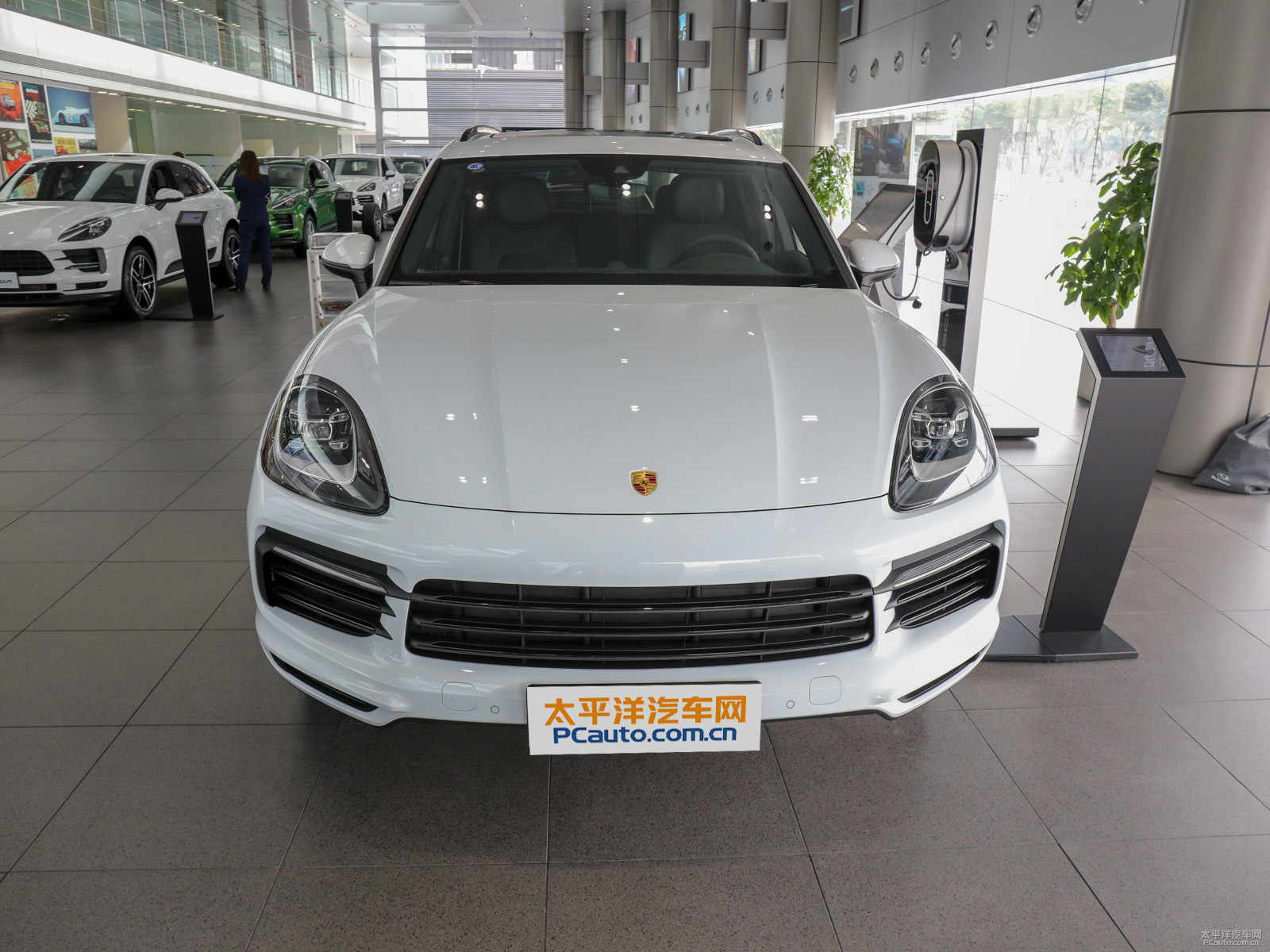 Cayenne新能源外觀高清大圖