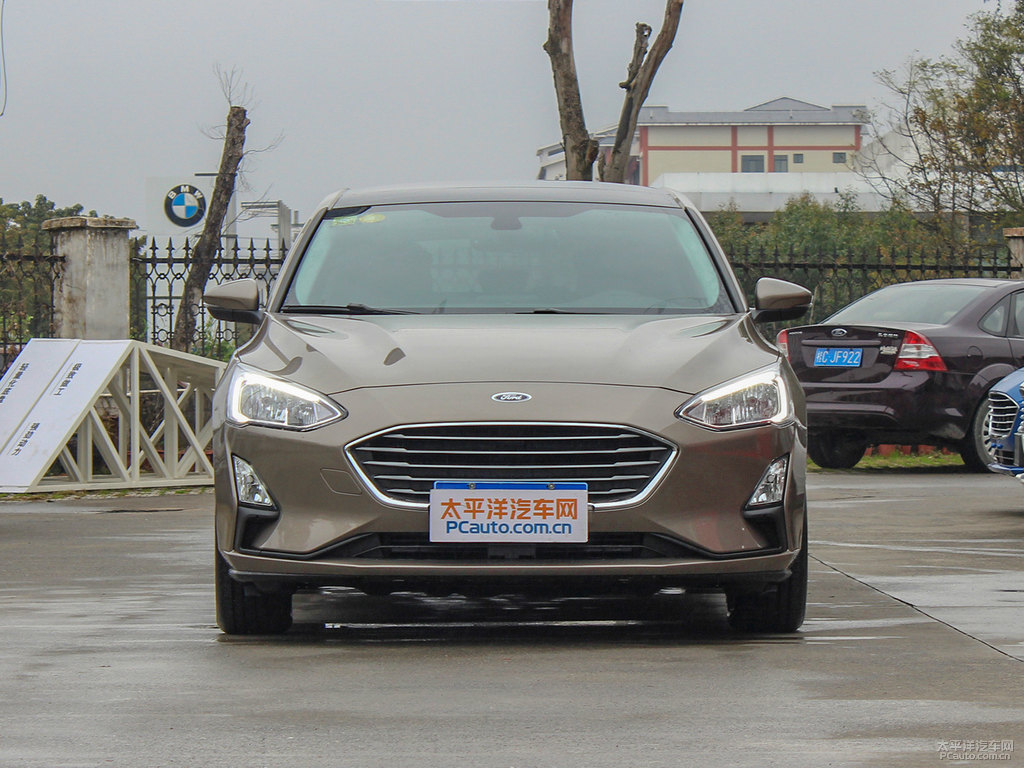 維也納金福克斯整車外觀外觀圖片