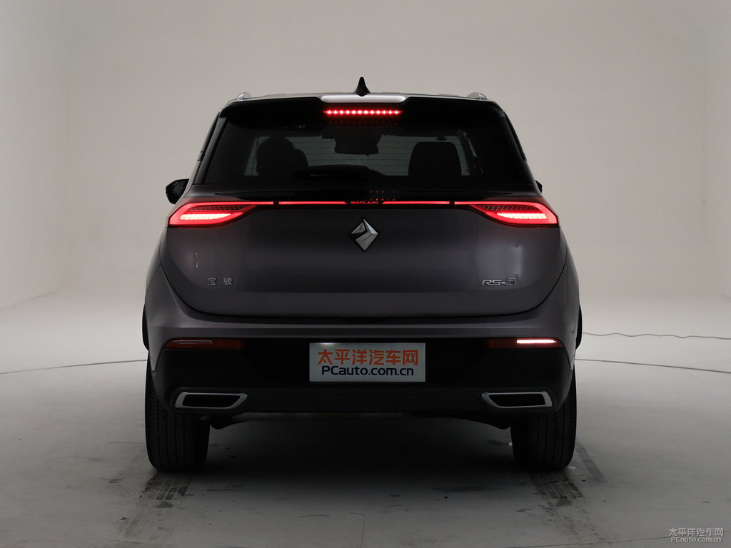 星云紫寶駿RS-5車尾外觀圖片
