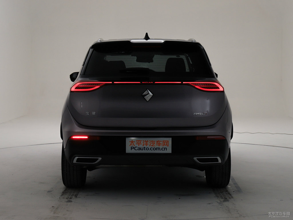 星云紫寶駿RS-5車尾外觀圖片