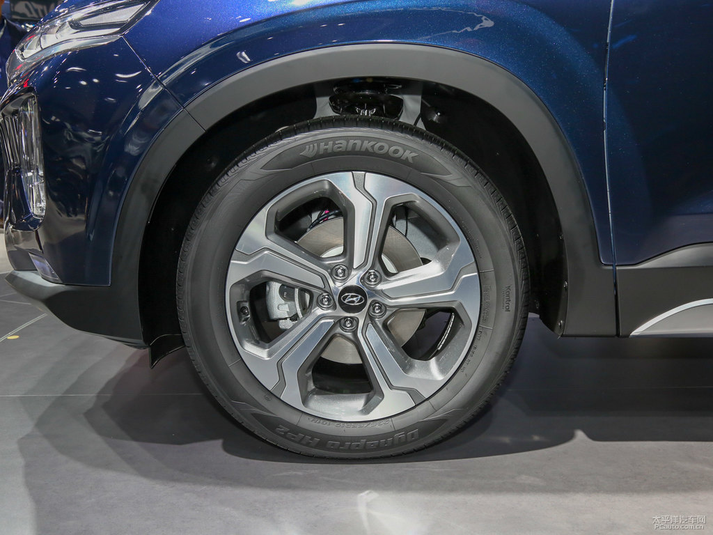 星河藍(lán)勝達(dá)車(chē)身外觀圖片