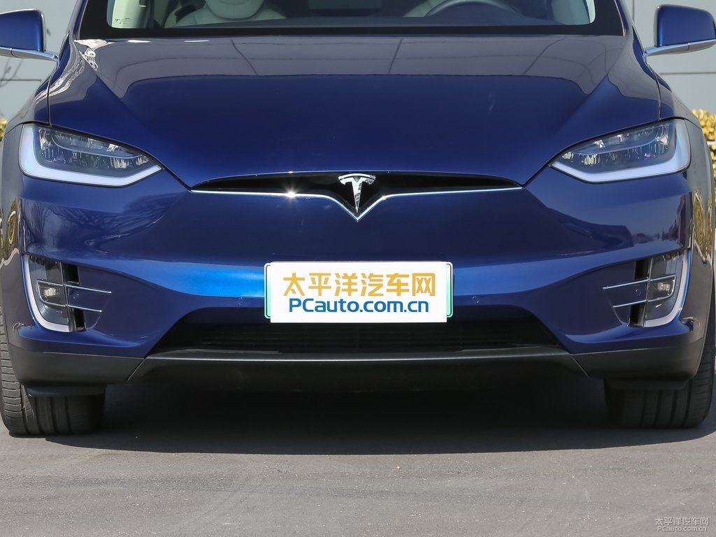 深海藍Model X車頭外觀圖片