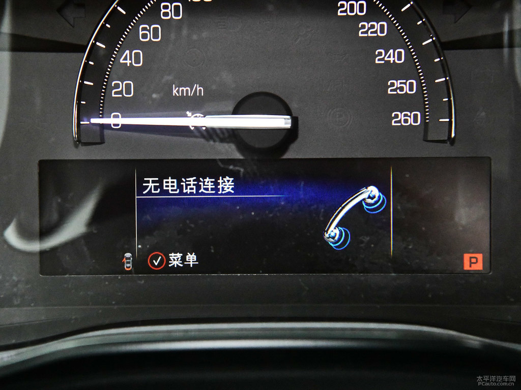 曜黑凱迪拉克XT5中控內(nèi)飾圖片