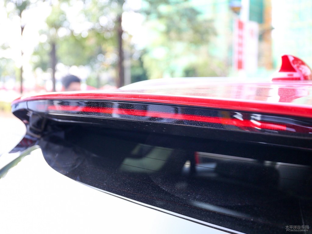 赤帝紅唐新能源車(chē)尾外觀圖片