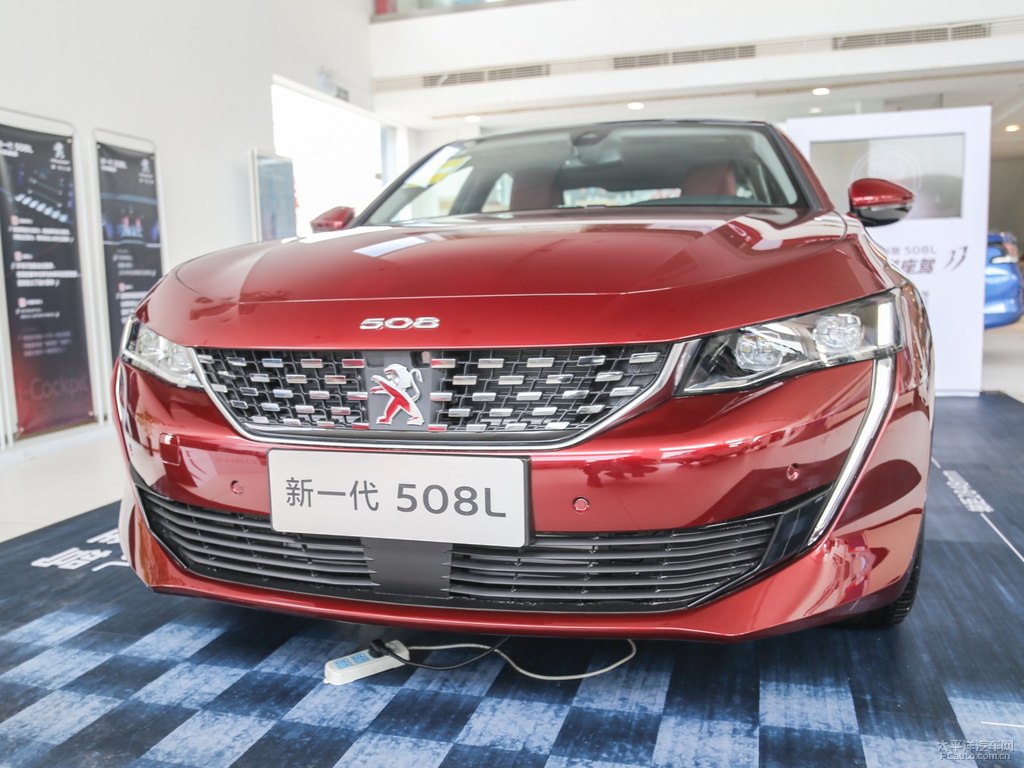 烈火紅標(biāo)致508車頭外觀圖片