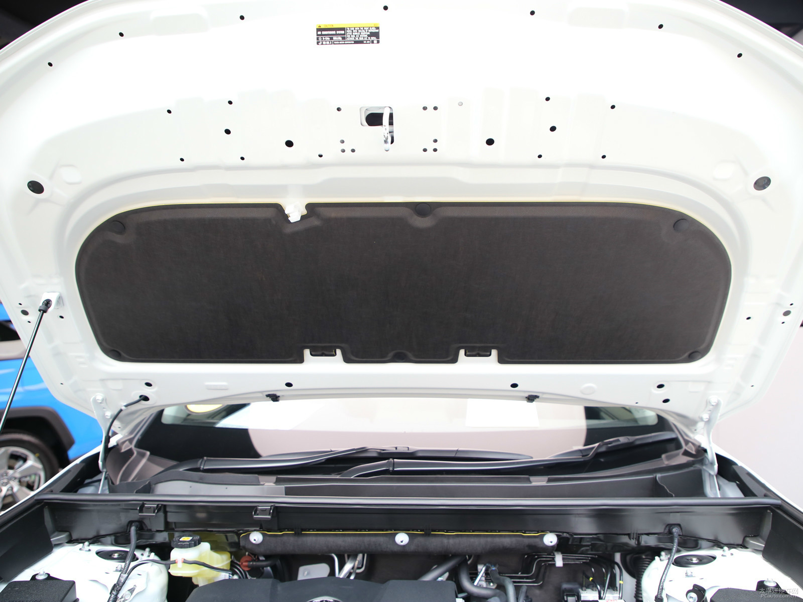 豐田RAV4(海外)細節(jié)高清大圖