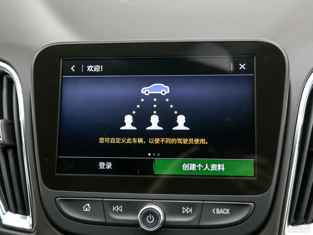 鈦光灰邁銳寶XL中控內(nèi)飾圖片