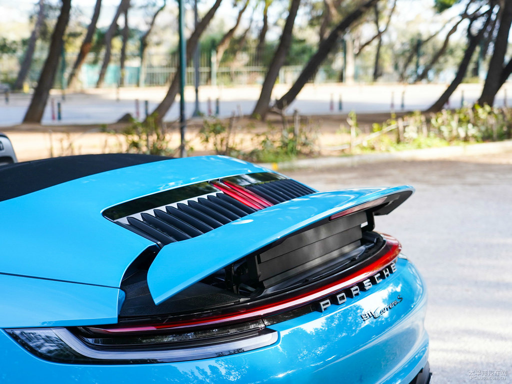 邁阿密藍保時捷911車尾外觀圖片