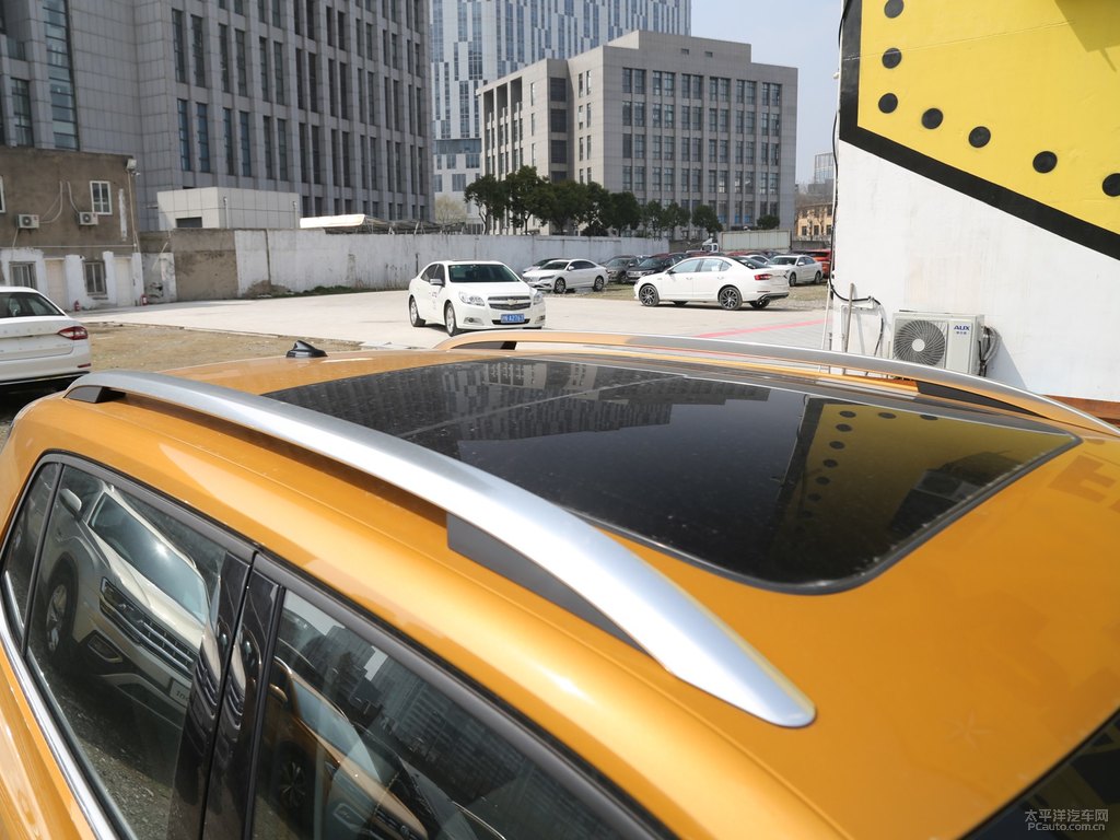 活力金途鎧車身外觀圖片