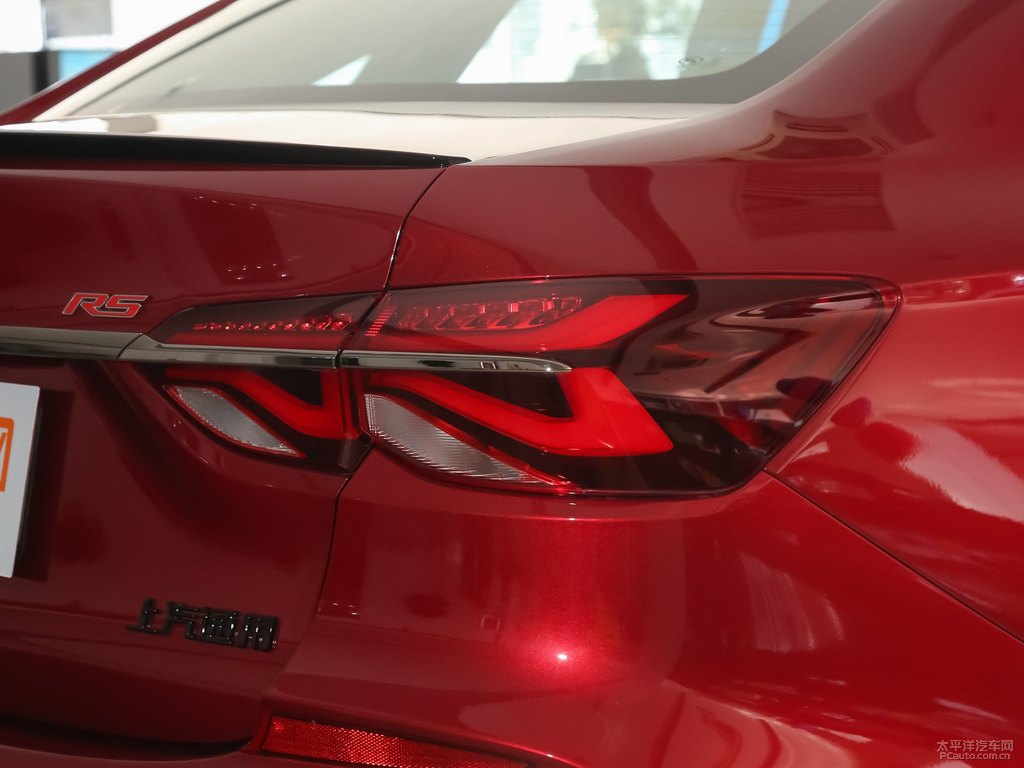 任性紅科魯澤車尾外觀圖片