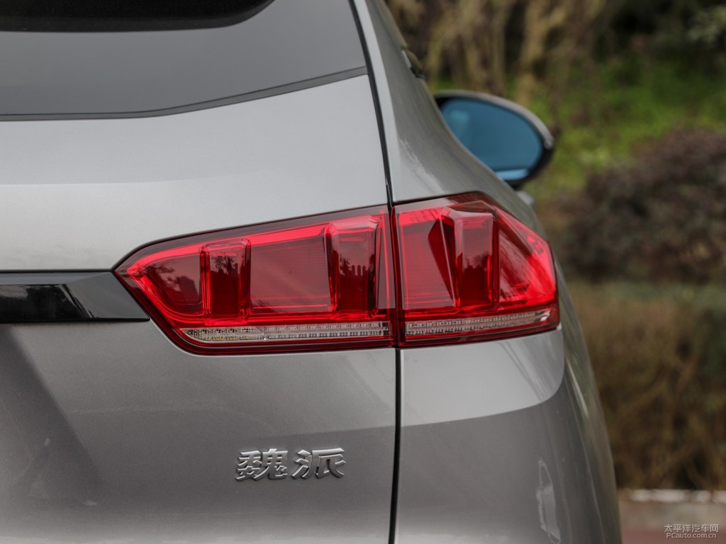 艾爾斯灰魏牌 VV7車尾外觀圖片
