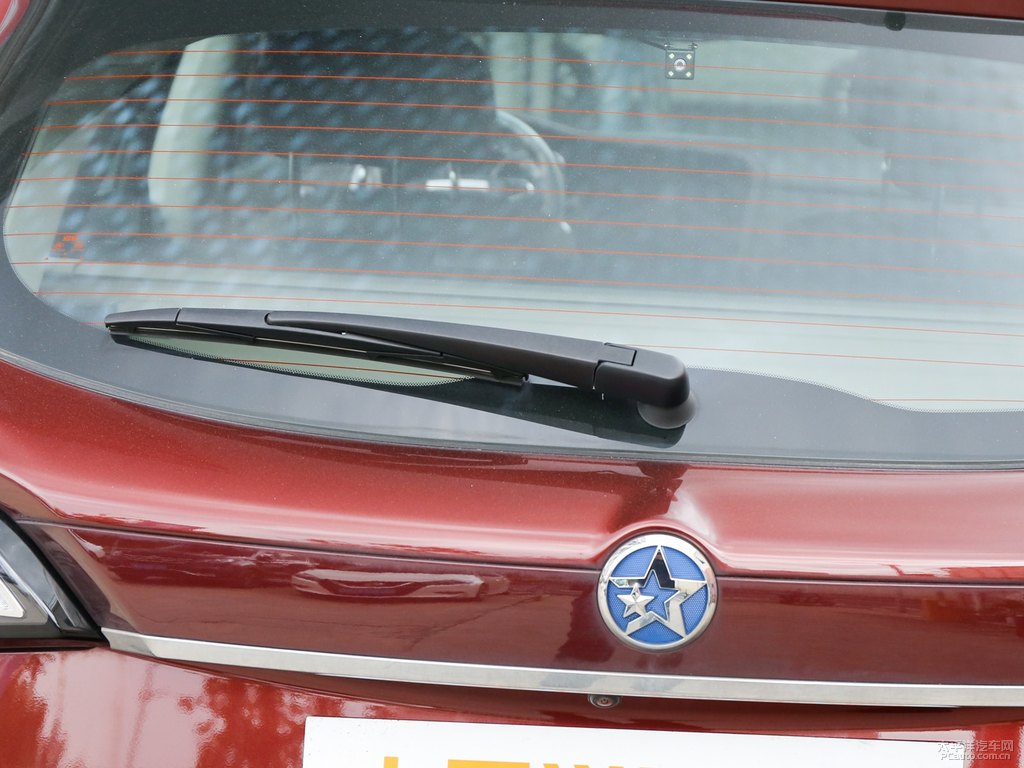 朝霞紅啟辰T70車(chē)尾外觀圖片