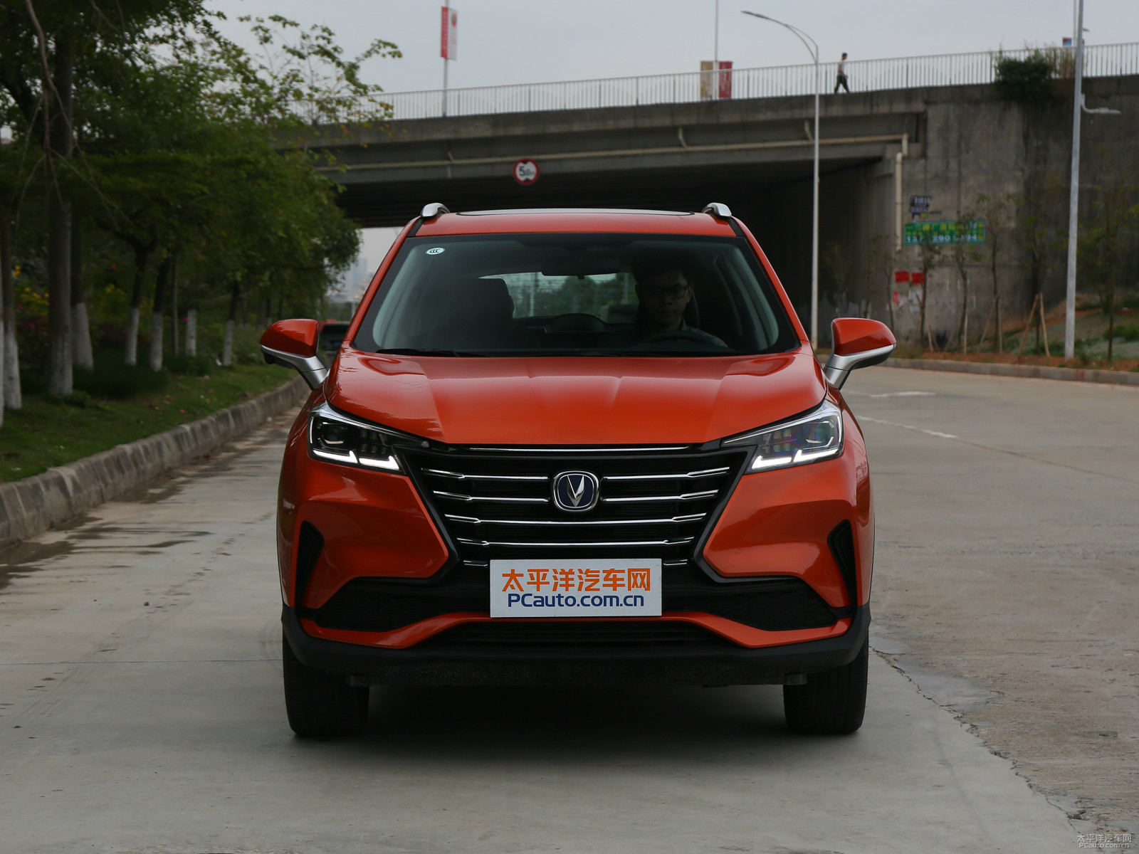 長(zhǎng)安CS15外觀高清大圖