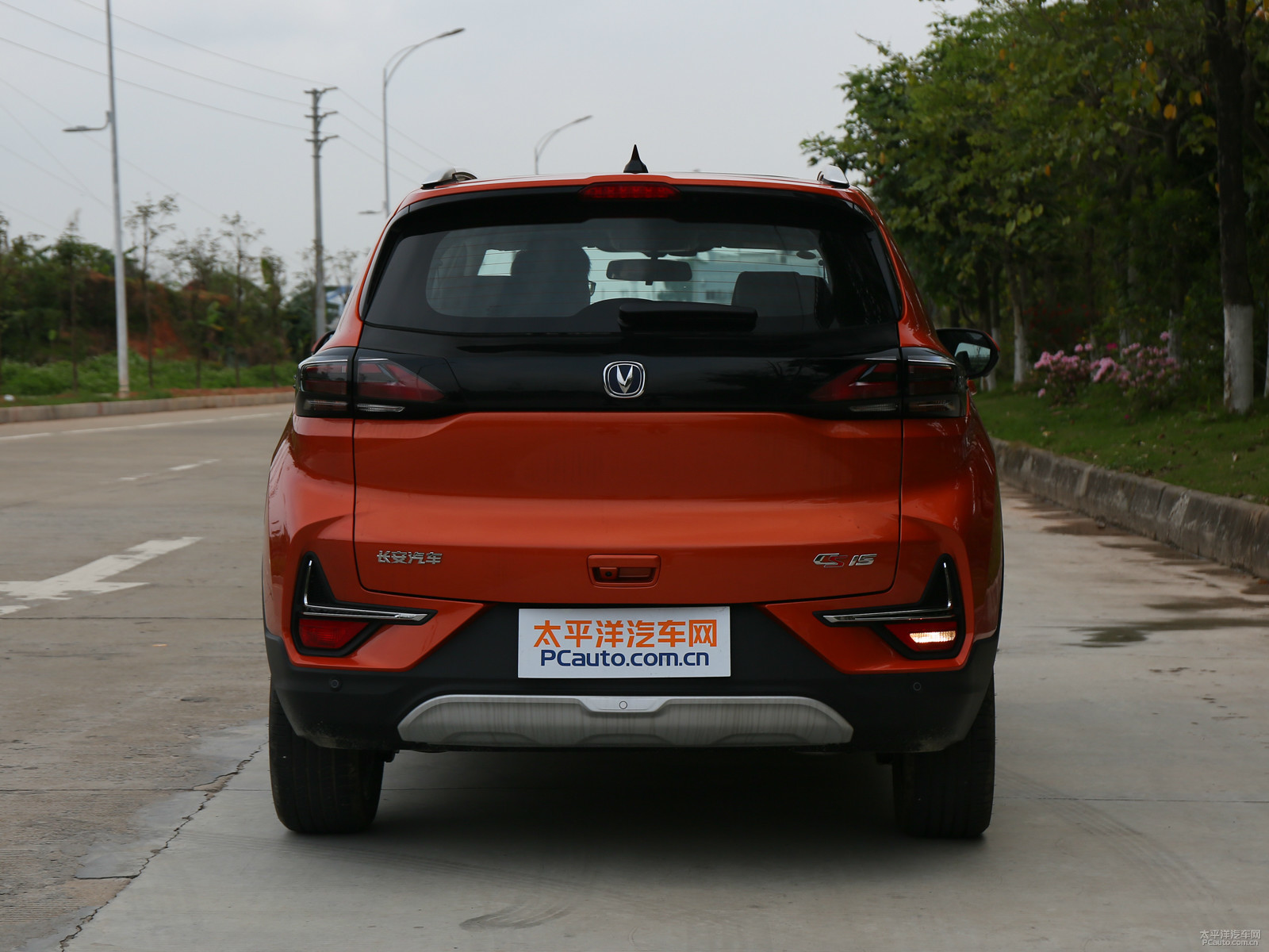 長(zhǎng)安CS15外觀高清大圖