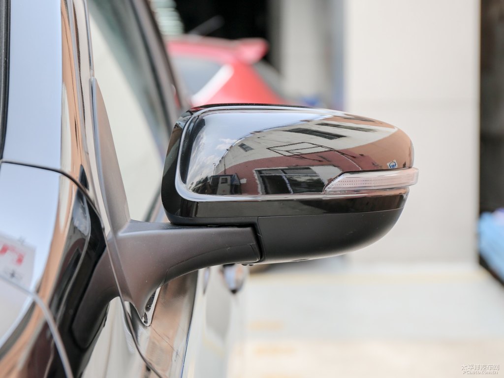 曜石黑啟辰T70車身外觀圖片