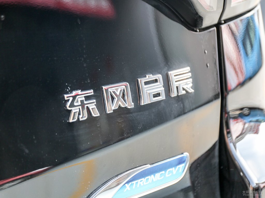 曜石黑啟辰T70車尾外觀圖片