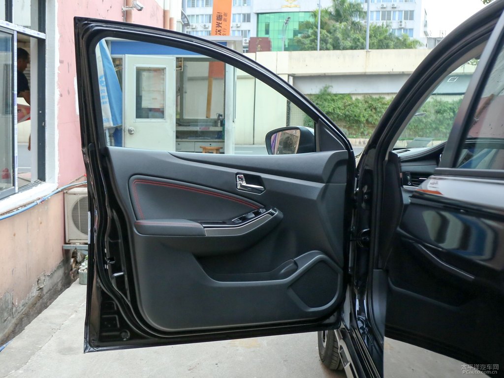 曜石黑啟辰T70車廂內(nèi)飾圖片