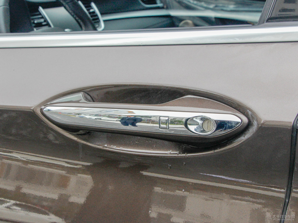 流金棕英菲尼迪QX50車身外觀圖片