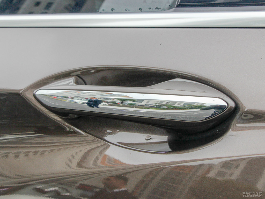 流金棕英菲尼迪QX50車身外觀圖片