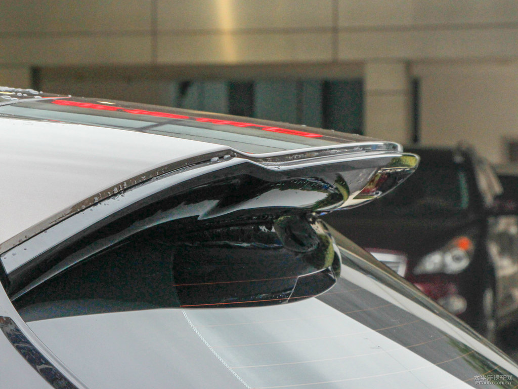 流金棕英菲尼迪QX50車身外觀圖片