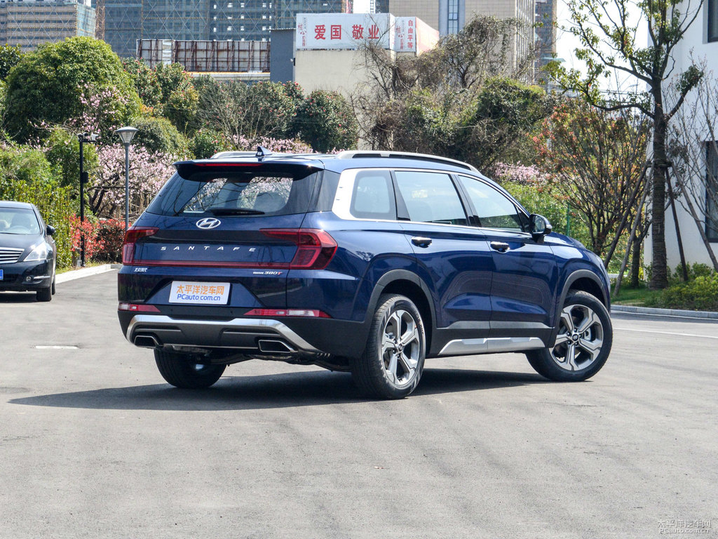 星河藍(lán)勝達(dá)整車外觀外觀圖片
