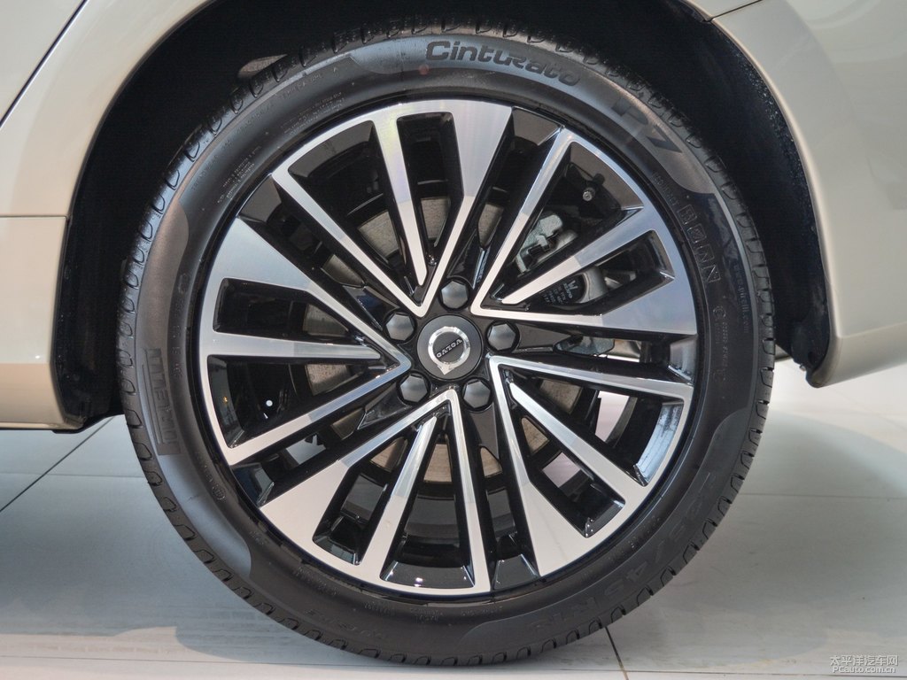 耀目沙沃爾沃S60車身外觀圖片