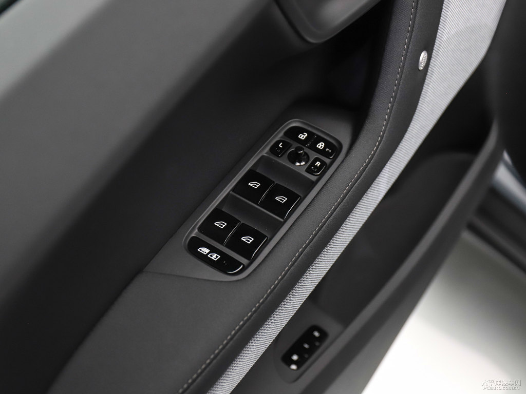 Polestar 2DƬ