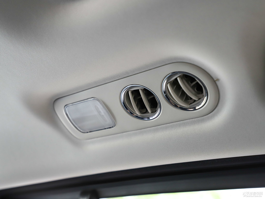 琥珀棕奧德賽車廂內(nèi)飾圖片