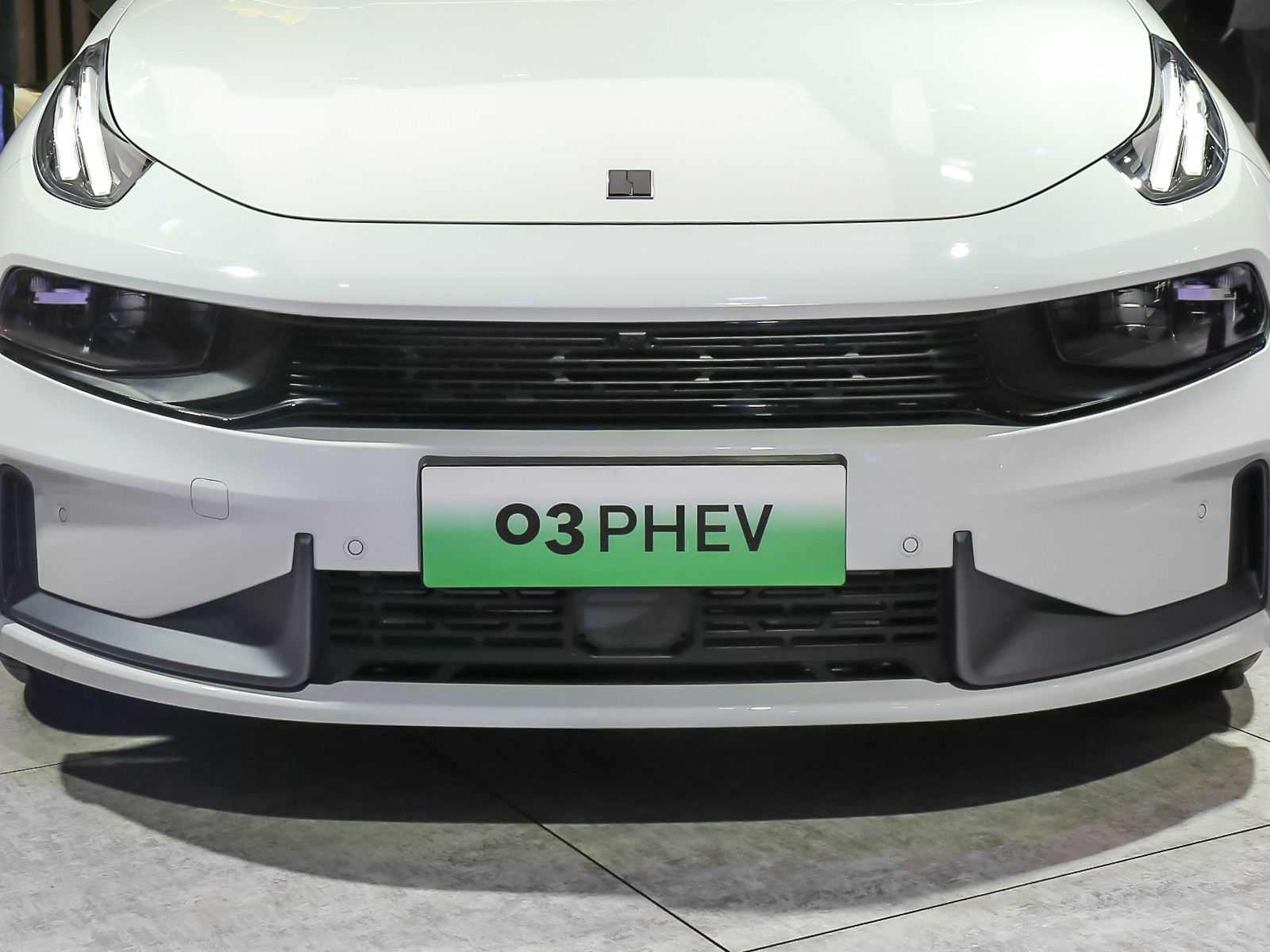 領(lǐng)克03新能源車展高清大圖