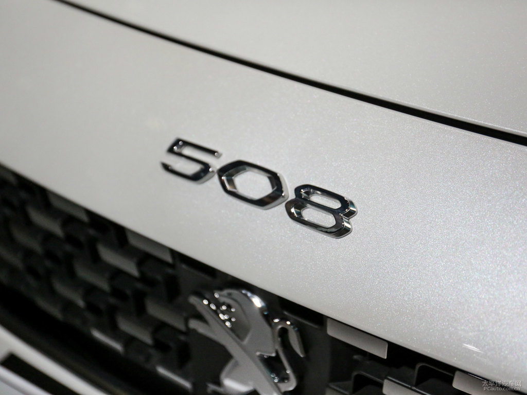 標(biāo)致508圖片