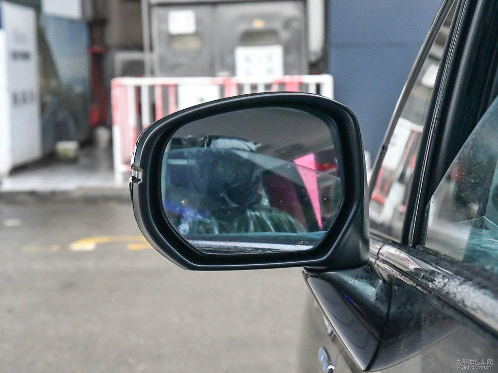 星空藍(lán)奧德賽車(chē)身外觀圖片