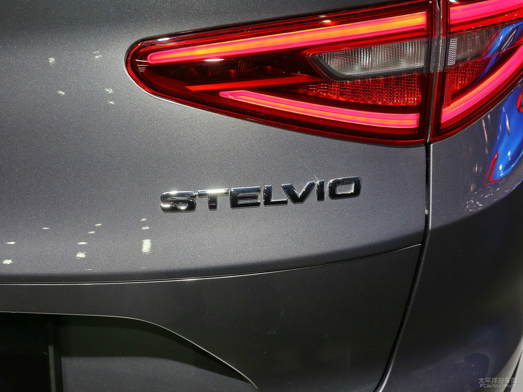 Stelvio斯坦維圖片