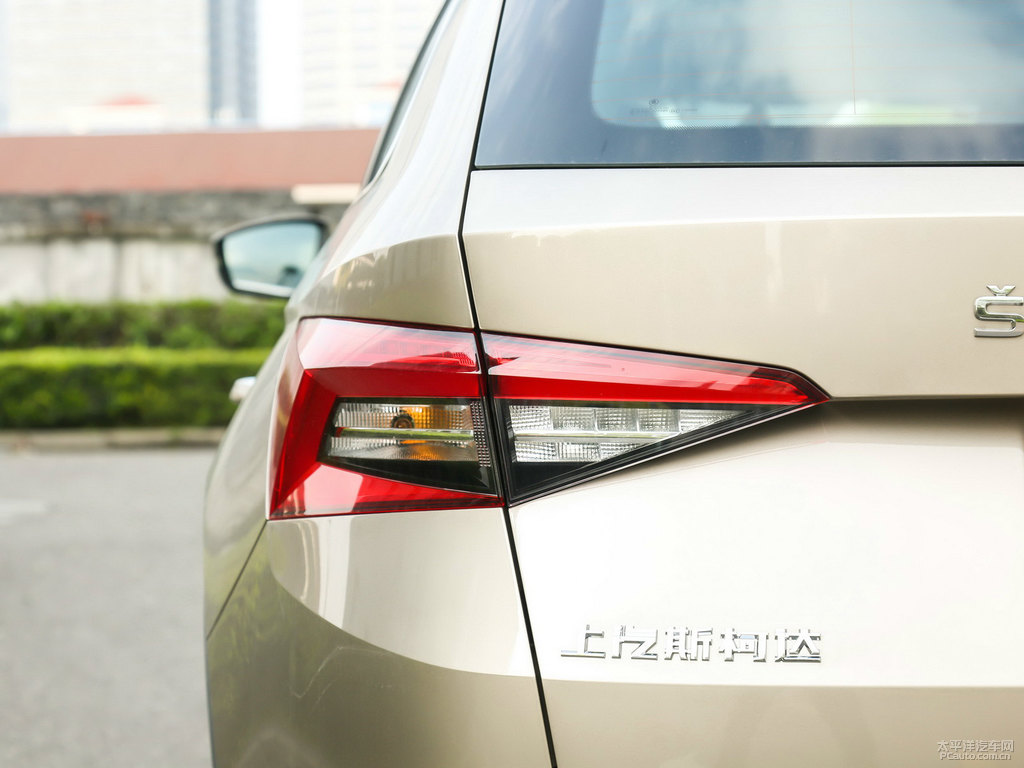 曙光金柯迪亞克車尾外觀圖片