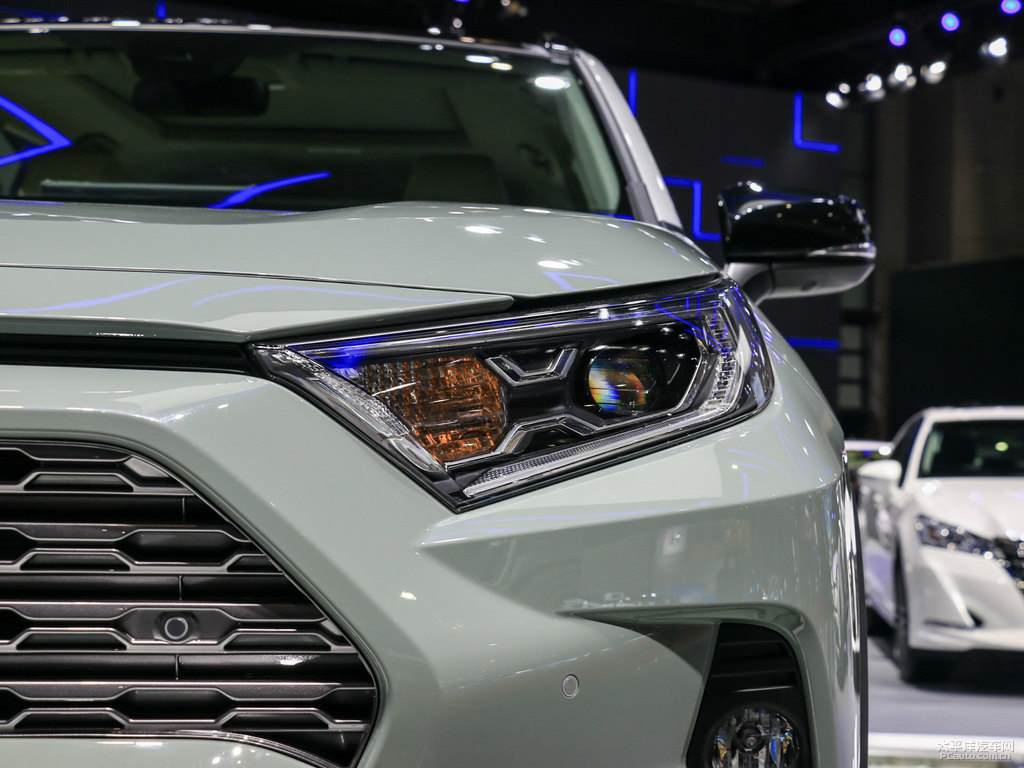 RAV4榮放圖片