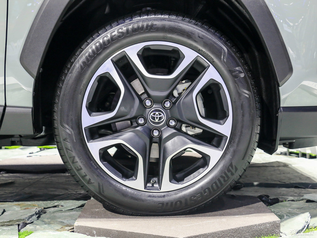 RAV4榮放圖片