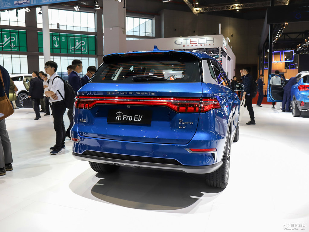 宋Pro新能源整車外觀外觀圖片