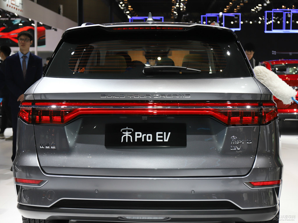 鈦澤銀宋Pro新能源車尾外觀圖片