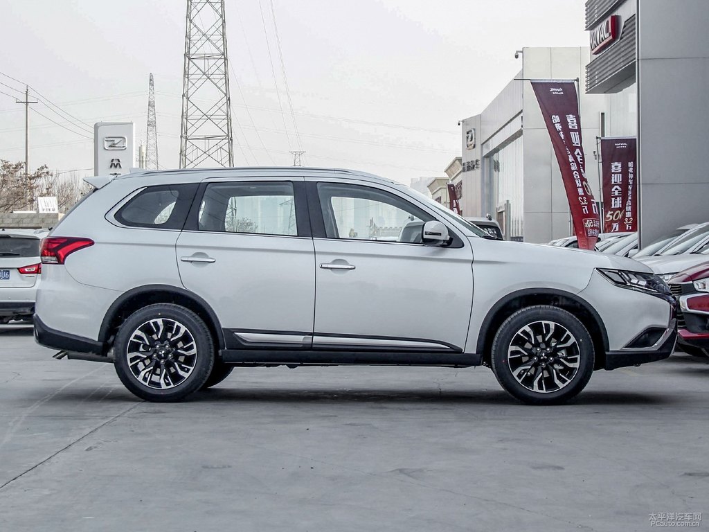 珍珠白歐藍(lán)德整車外觀外觀圖片