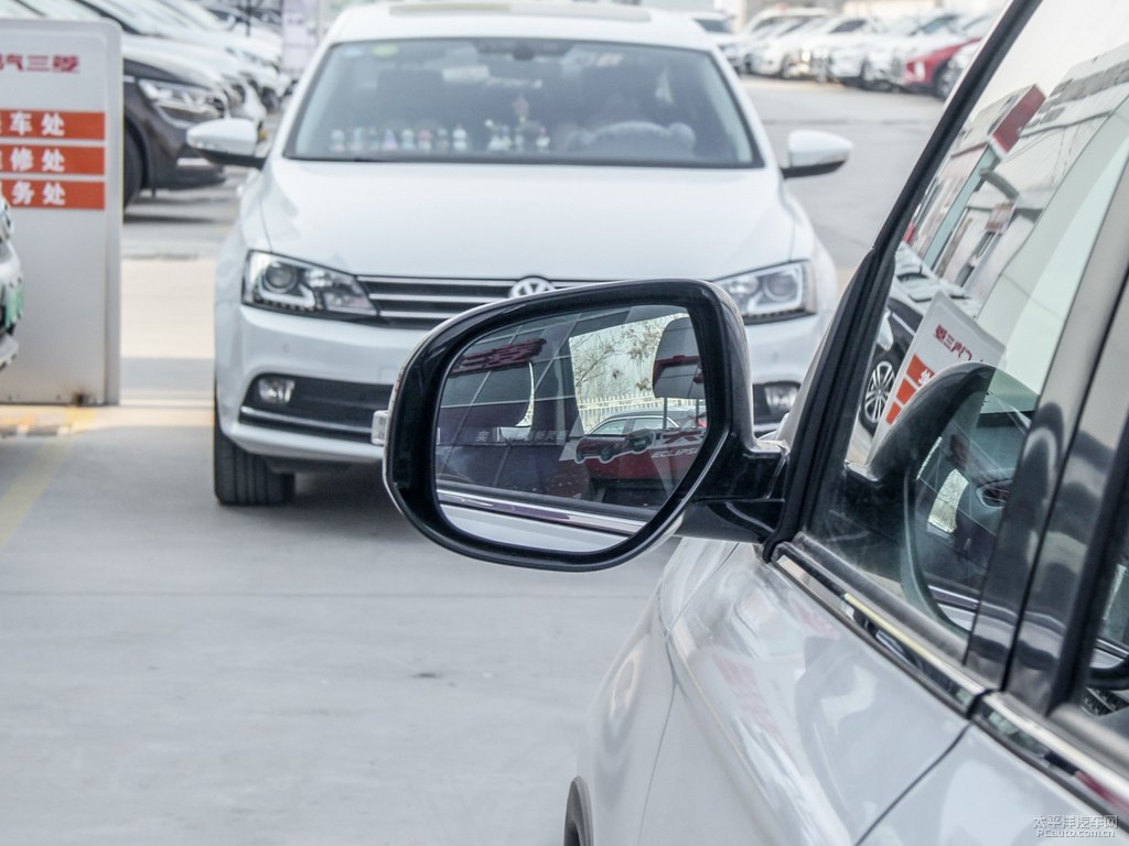 珍珠白歐藍(lán)德車(chē)身外觀(guān)圖片